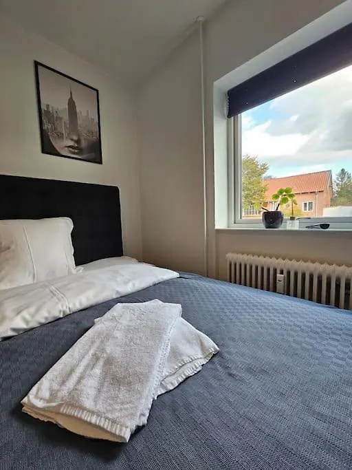 Lejlighed Med Altan Og Gratis Parkering Aalborg Denmark